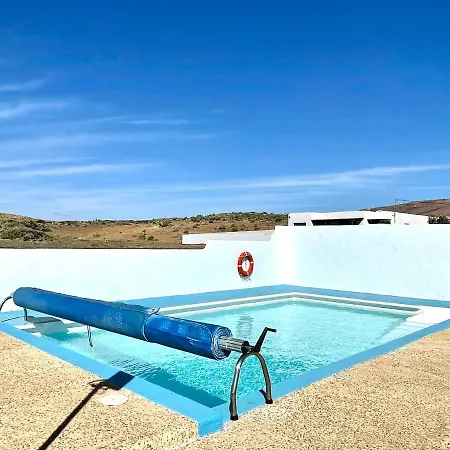 Casa rural en Finca con Wifi y estupenda vista a Volcán Costa Teguise