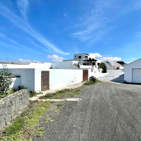Casa Rural En Finca Con Wifi Y Estupenda Vista A Volcan Holiday home *