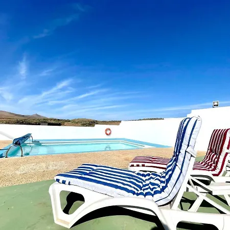 Holiday home Casa Rural En Finca Con Wifi Y Estupenda Vista A Volcan